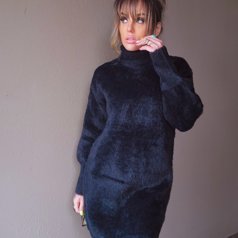 BLACK FUZZY OVERSIZED COZY DRESS